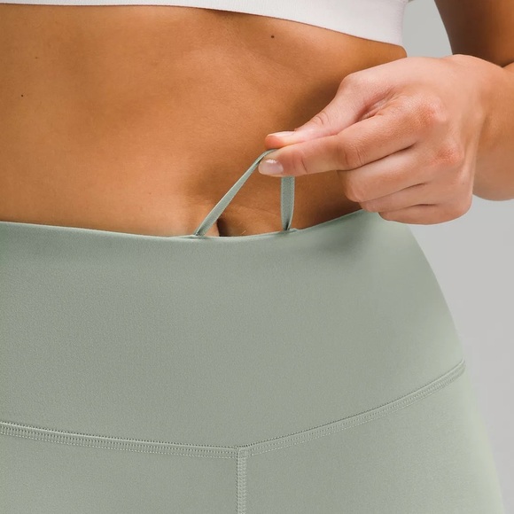 BRAND NEW Lululemon Wunder Train Contour Fit High-Rise Tight 25" - Picture 4 of 8